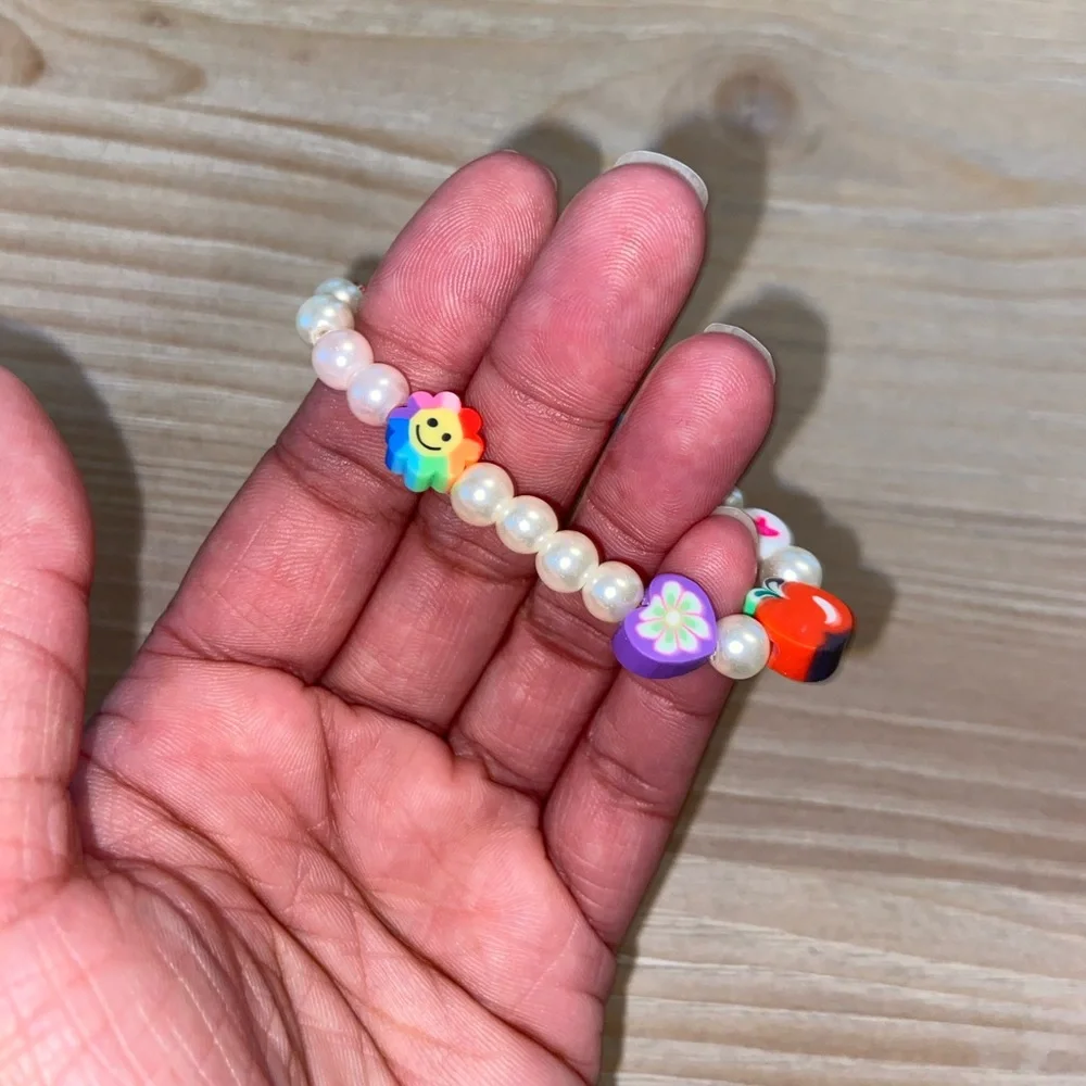 Handmade 90’s Y2K Inspired Children’s Trendy Bracelet - Picture 4 of 6